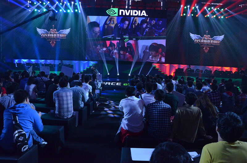 Anyone's Legend 在 LPL 分组赛 2 2025 中领先