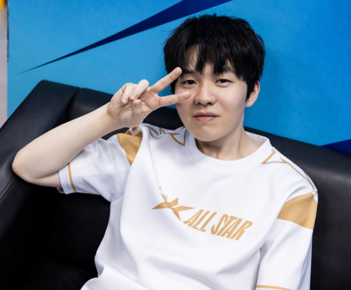 FaZe 被淘汰出局， FURIA Esports 和 Mouz 晋级 IEM 成都 2025 的季后赛